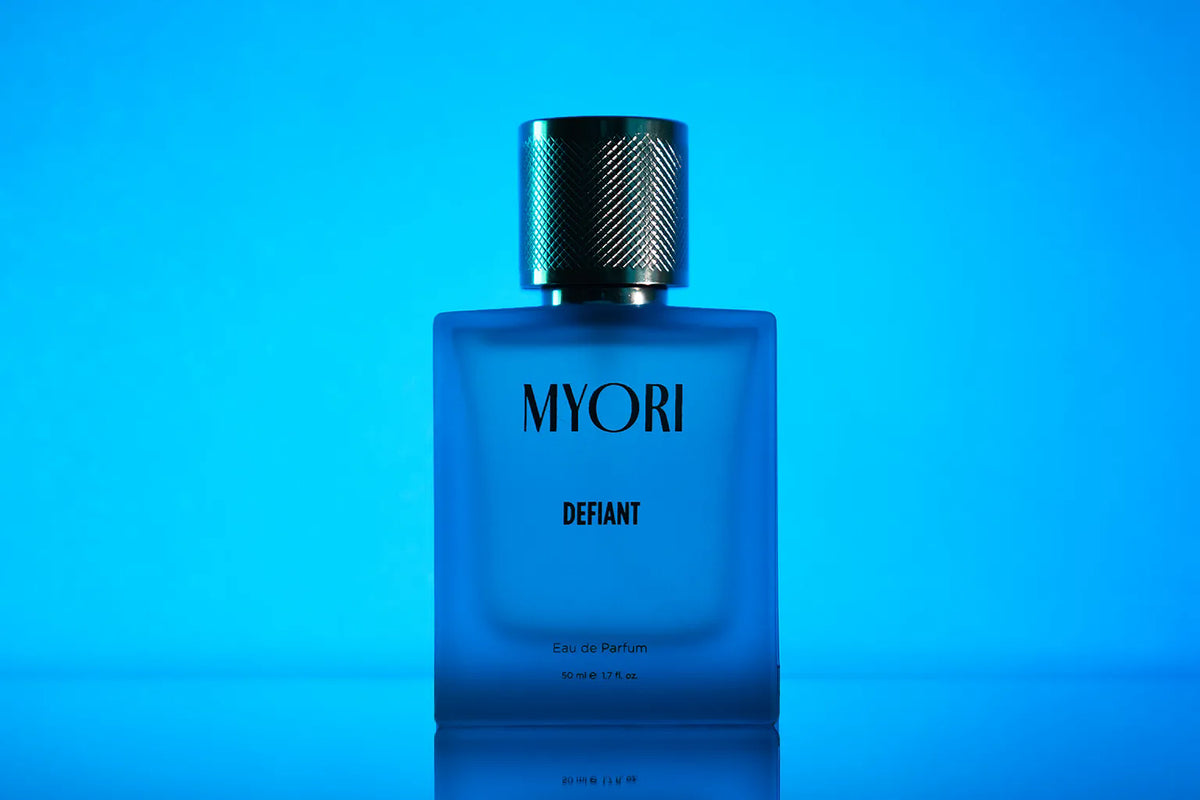 MYORI Defiant 50 ml parfüm şişesi, ananas ve narenciye ile ürün fotoğrafı