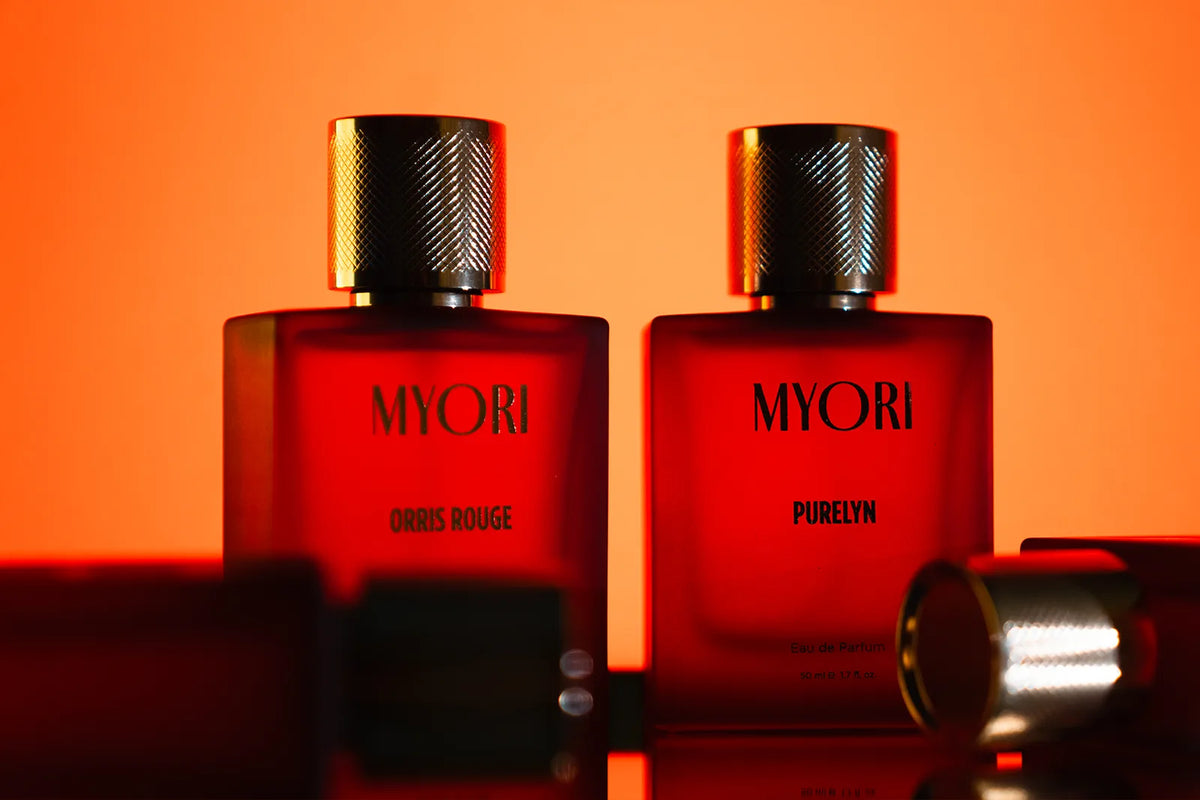 Purelyn ve Orris Rouge şişeleri yan yana